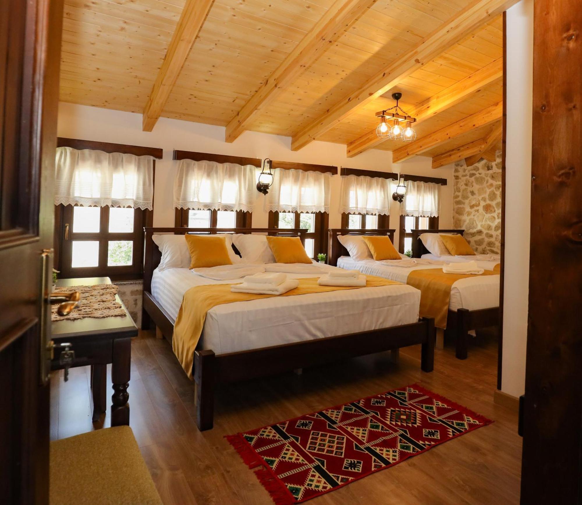 The House Of Dollma , Inside Kruja Castle Hotel Ngoại thất bức ảnh